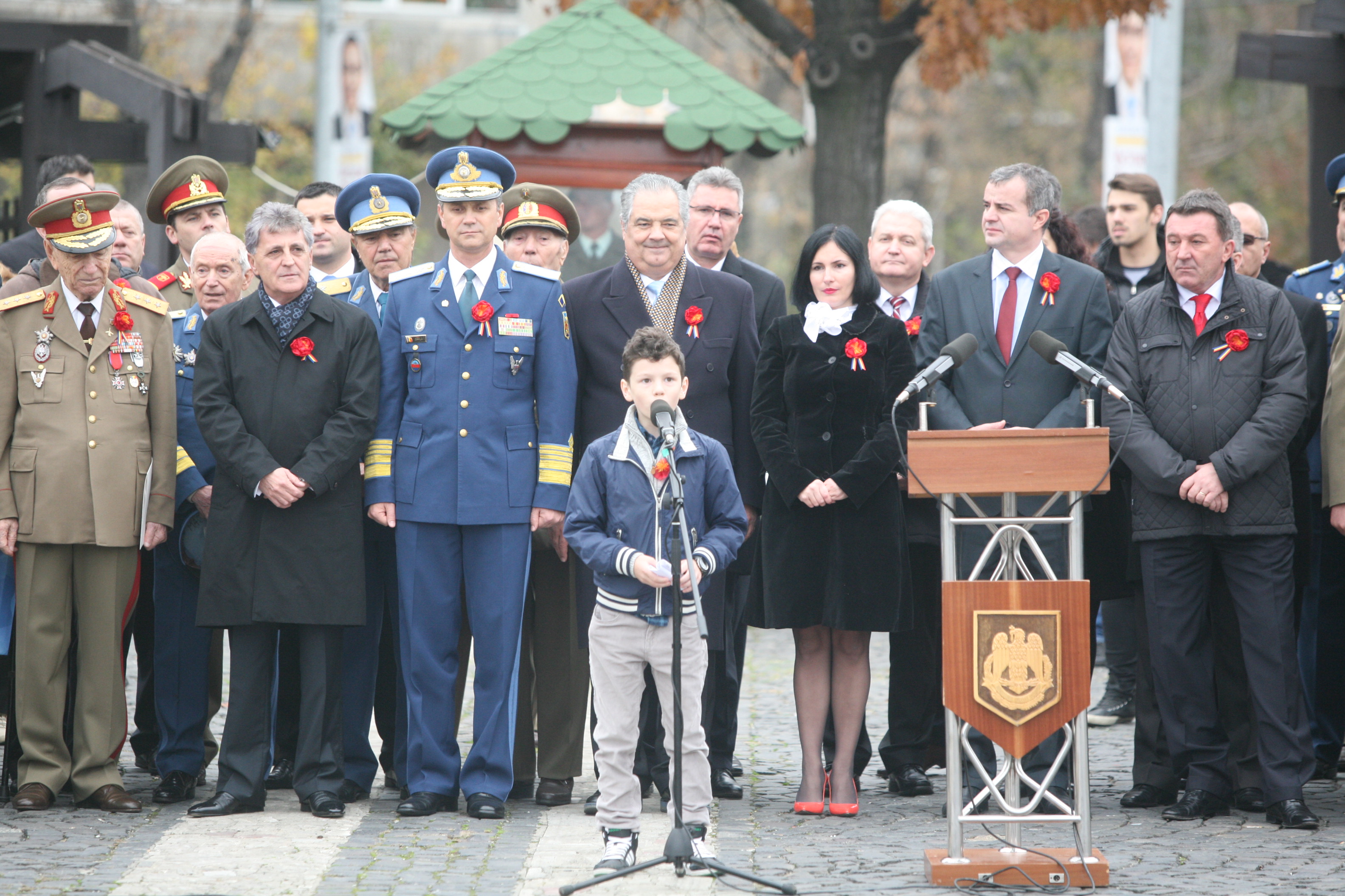 Ceremonia dedicată Zilei Veteranilor la Monumentul eroilor căzuți în teatrele de operații şi pe teritoriul României