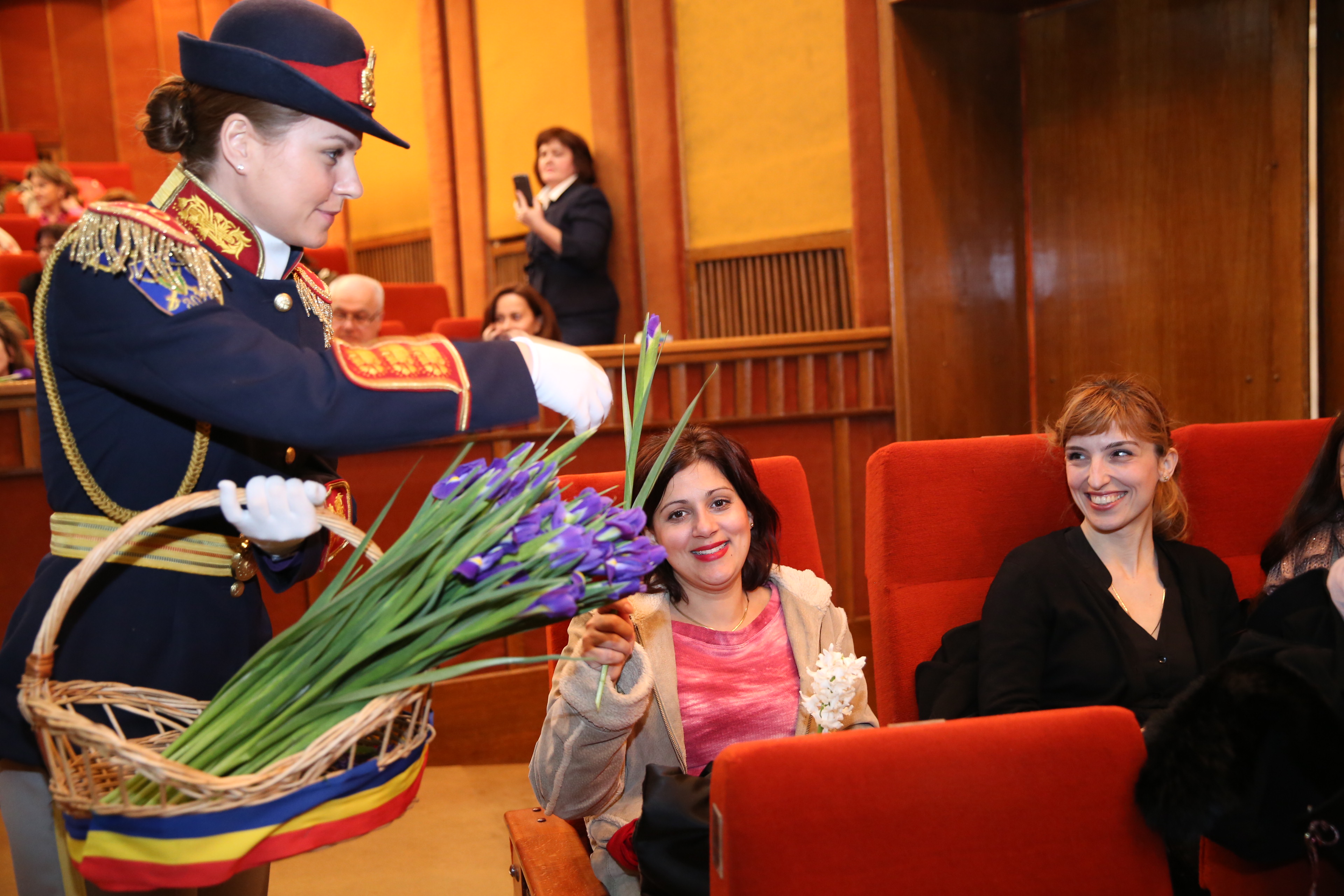 'GAIȖELE' spectacol dedicat femeilor de 8 Martie - 05 martie 2015 