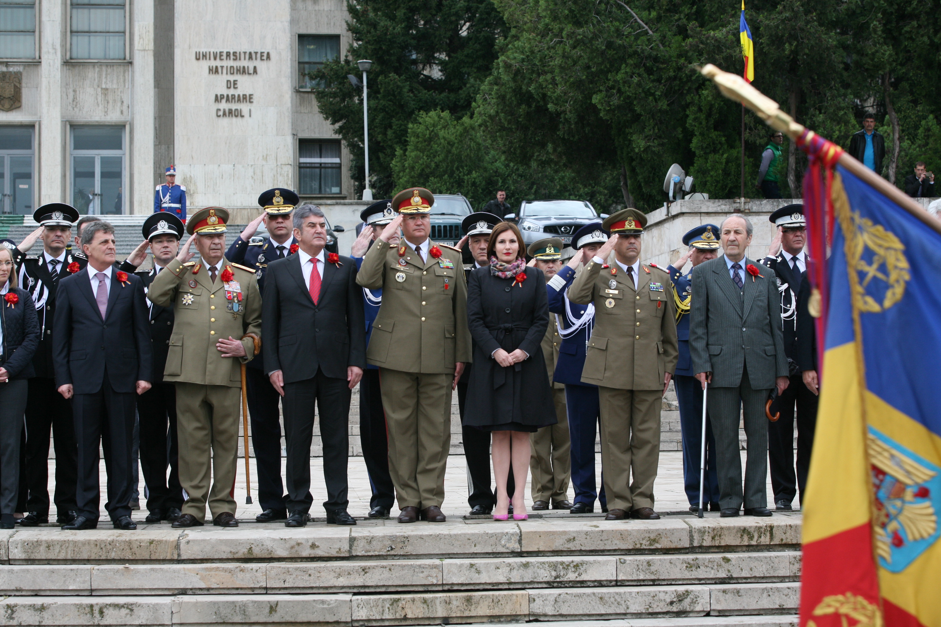 Ceremonia militară de depuneri de coroane şi jerbe de flori de la Monumentul Eroilor Neamului din cel de al II-lea Război Mondial - Universitatea Națională de Apărare 'Carol I' - 29 aprilie 2015 '