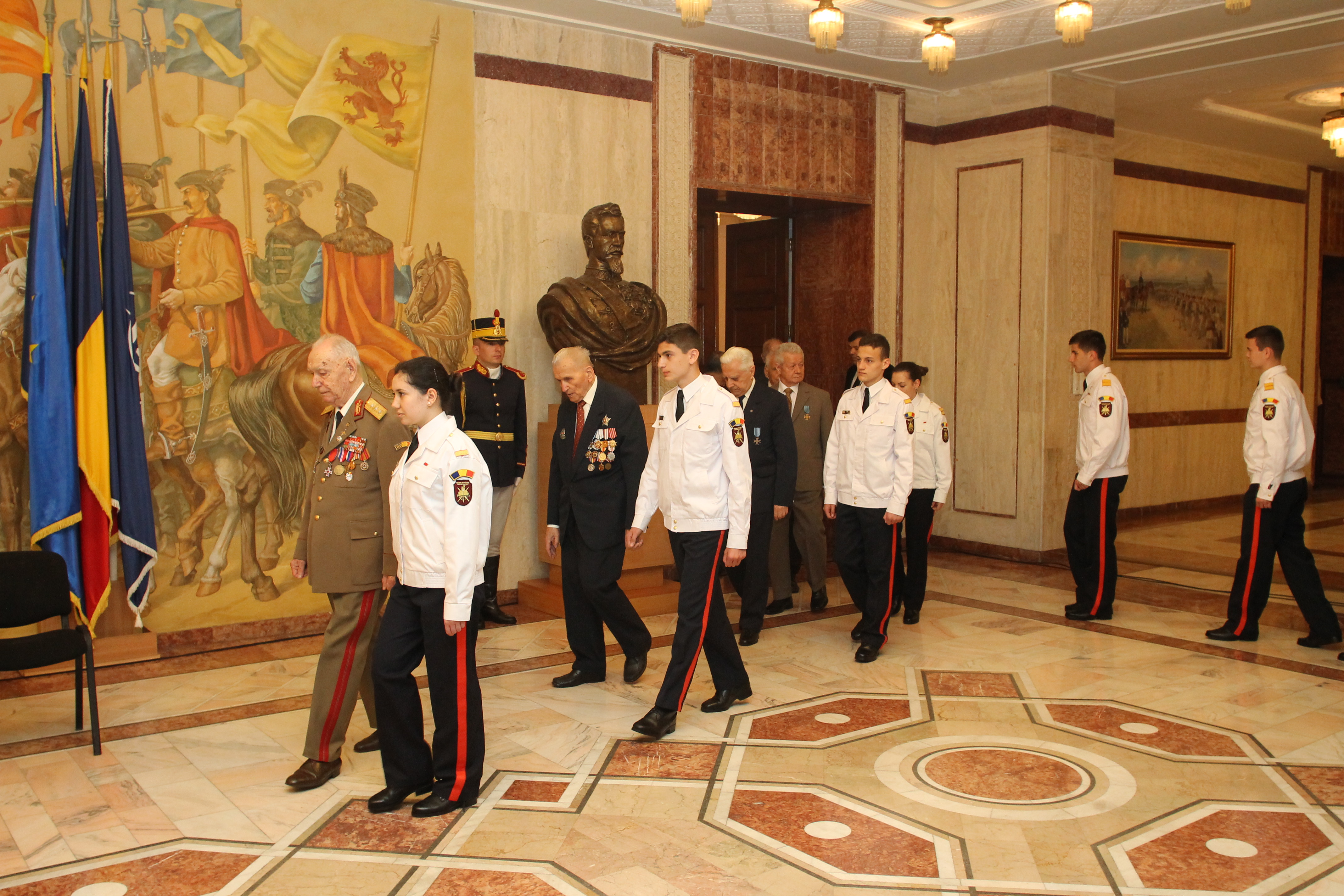 Festivitatea de avansare la gradul de general pentru un număr de şapte veterani de război şi decorarea Gl.lt.'r' Didulescu Constantin cu Ordinul Virtutea Militară în grad de Cavaler, cu însemne pentru militari - 07 mai 2015